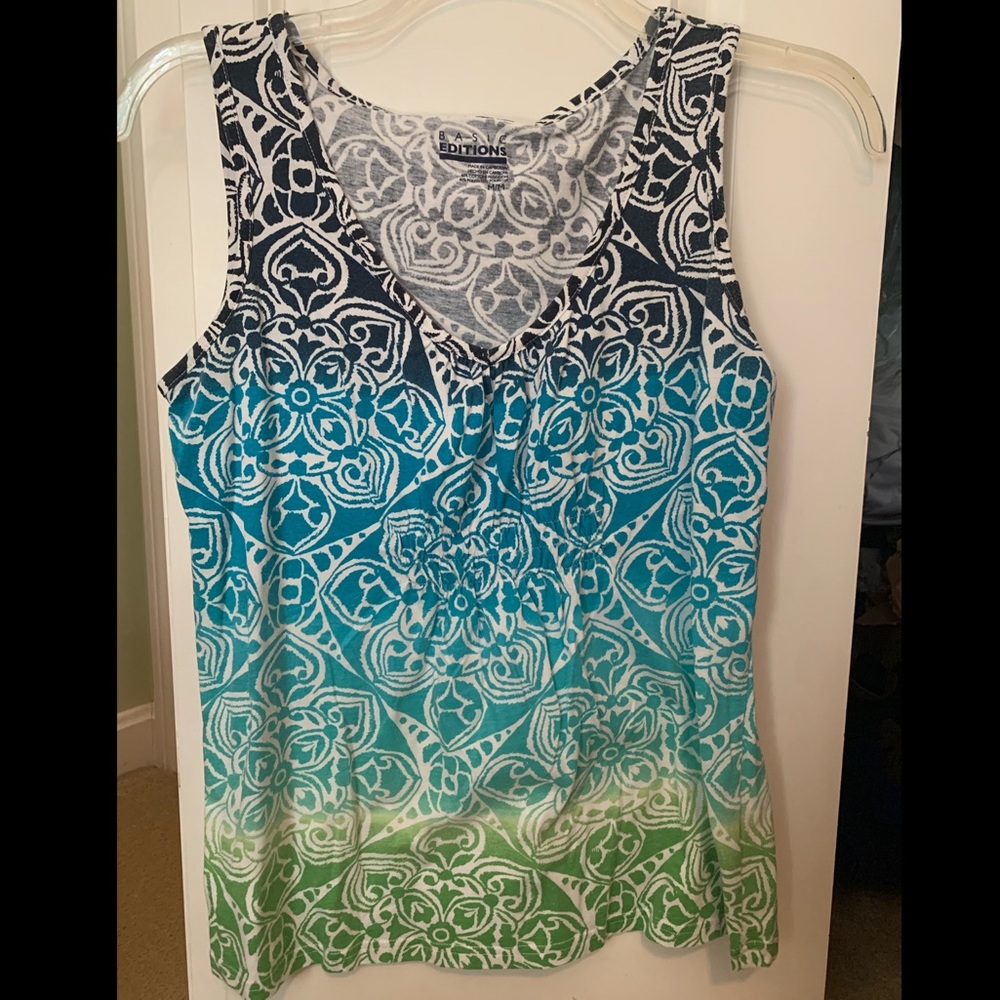 Pretty Basic Editions Tank Top Size Medium